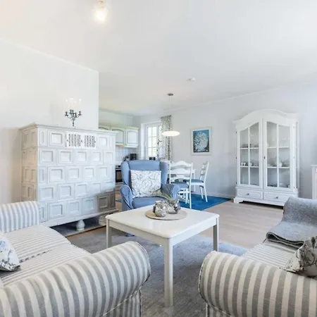 Haushaelfte 16a Lille Hus Id 450 Tating