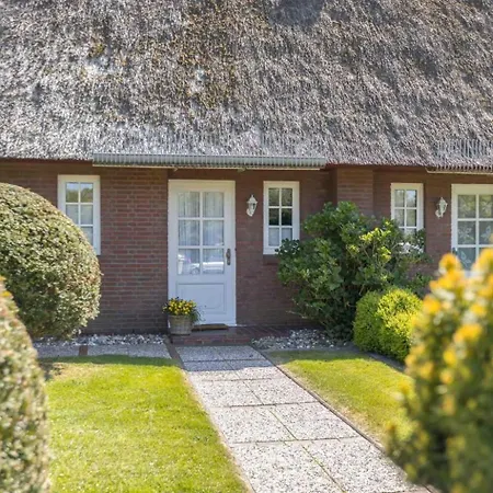 Feriehus Haushaelfte 16a Lille Hus Id 450 Tating